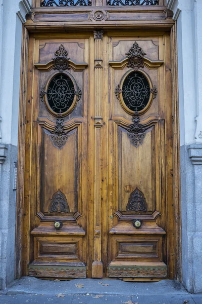 Eski ahşap kapı — Stok fotoğraf