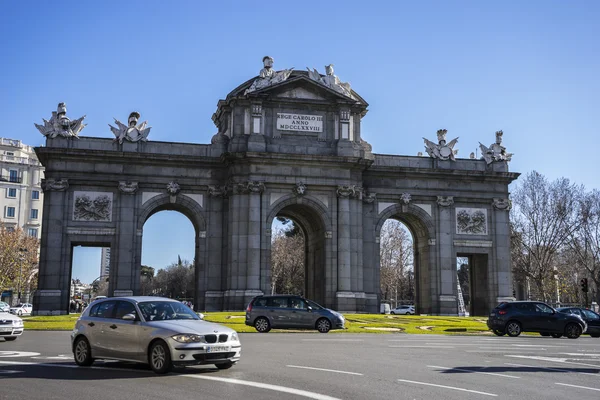 Puerta mítica alcala en Madrid —  Fotos de Stock