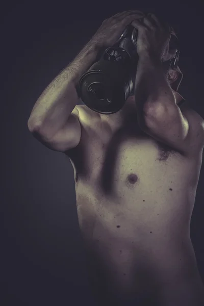 Nude man with gas mask — Stock Photo, Image