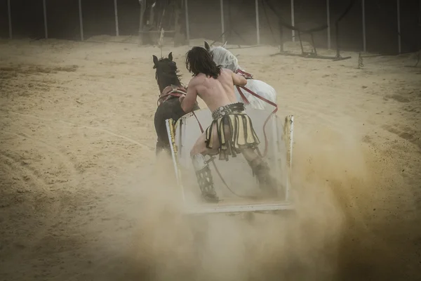 Гонка на колесницах в римском цирке — стоковое фото