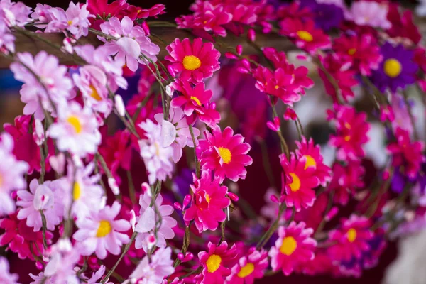 Handgefertigte Blumenkränze — Stockfoto