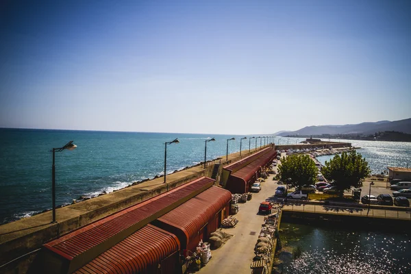 Street along the coastal town — Stock Photo, Image