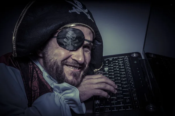 Пират За Ноутбуком Стоковые Фото