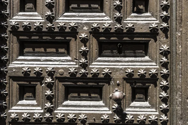 Porta em estilo castelhano — Fotografia de Stock