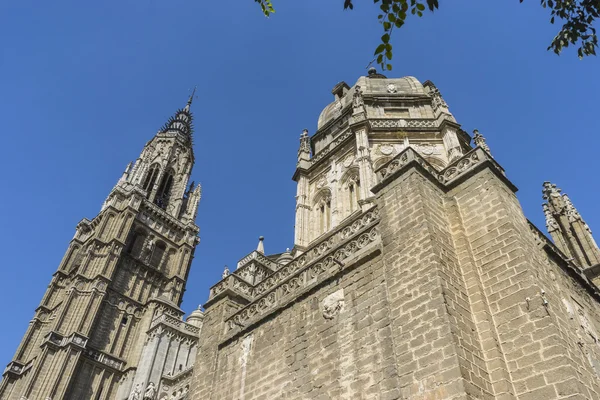 Facciata della cattedrale di Toledo — Foto Stock