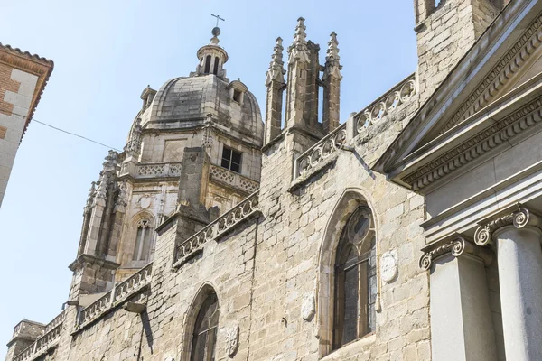 Facciata della cattedrale di Toledo — Foto Stock