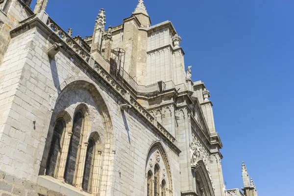 Fassade der Kathedrale von Toledo — Stockfoto