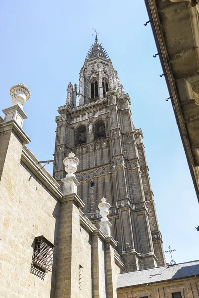 Facciata della cattedrale di Toledo — Foto Stock