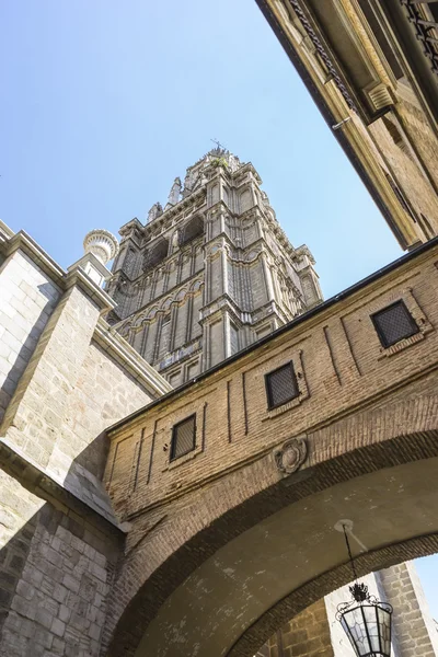 Facciata della cattedrale di Toledo — Foto Stock