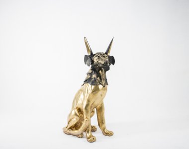 Mısır tanrısı Anubis'in heykeli