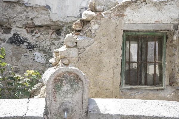 Old windows and classical city of San Ildefonso, Palacio — Stock Photo, Image