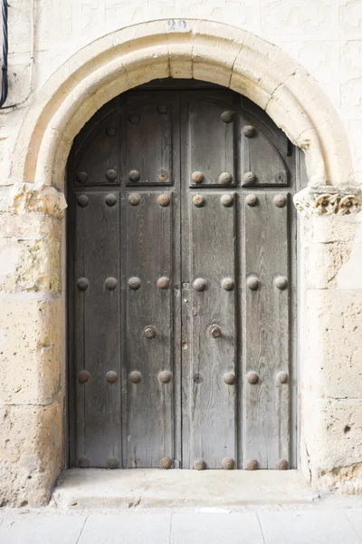 Antigua entrada de madera — Foto de Stock