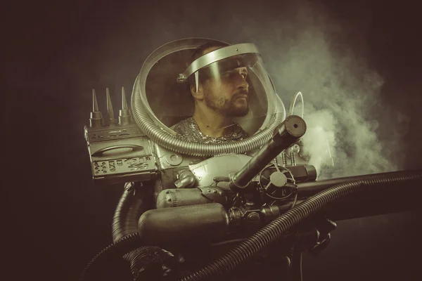 Spaceman with plasma gun — Stock Photo, Image