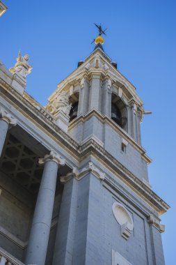 Antik Almudena Katedrali