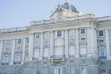 Madrid Kraliyet Sarayı