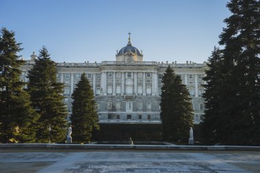 Madrid Kraliyet Sarayı