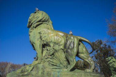 Aslan klasik bronz heykel