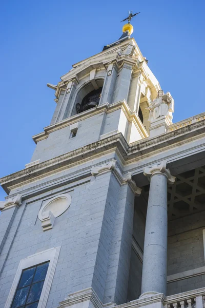 Кафедральный собор Альмудены — стоковое фото