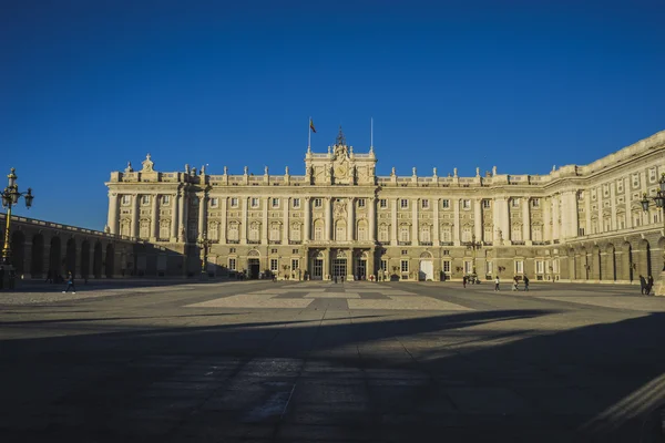 Huvudsakliga gården i det kungliga palatset i Madrid, Spanien — Stockfoto