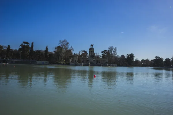 Lake in Parque del Retiro — Stockfoto
