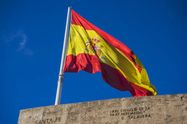 Bandeira espanhola, monumento do cólon da praça — Fotografia de Stock