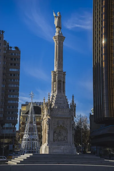 Iki nokta üst üste anıt Madrid — Stok fotoğraf