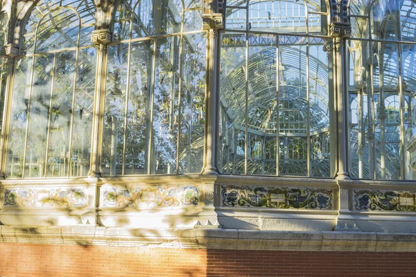 Кристал Пэлас в парке Ретиро в Мадриде, Испания — стоковое фото