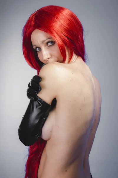 Mujer de pelo largo y rojo —  Fotos de Stock