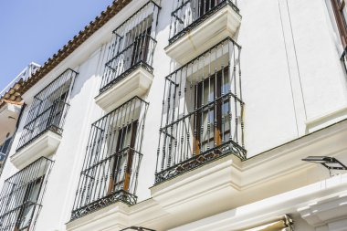 Geleneksel Endülüs sokaklarında