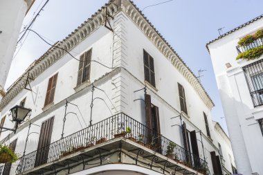 Geleneksel Endülüs sokaklarında