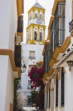 Kilise, Mimarlık ve sokakları