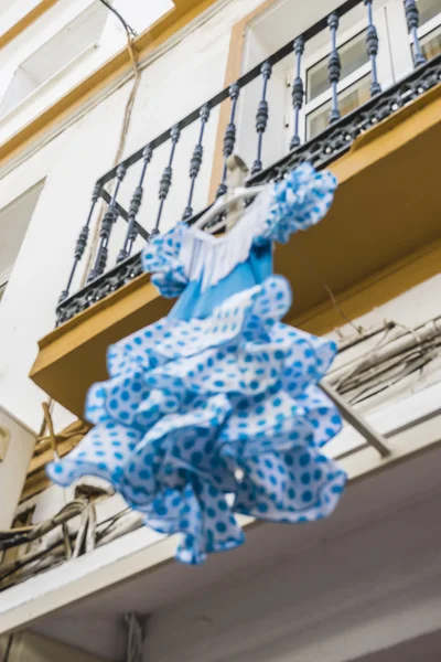 Typische Flamenco-Kleider in Marbella andalucia Spanien — Stockfoto