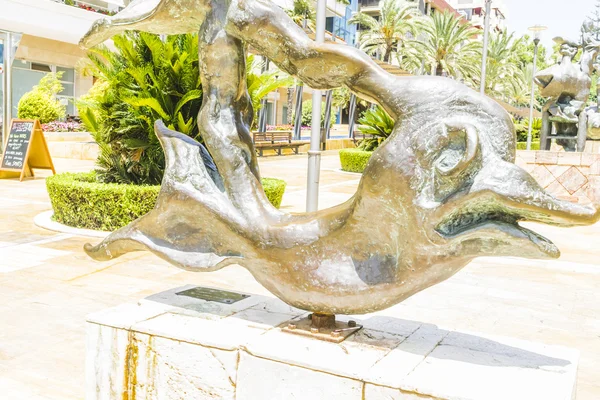 EDITAR esculturas de bronce de Dalí en Marbella Andalucía España — Foto de Stock