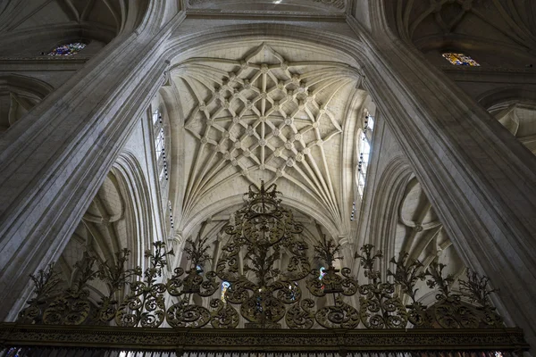 Interior da Catedral Gótica de Segóvia — Fotografia de Stock