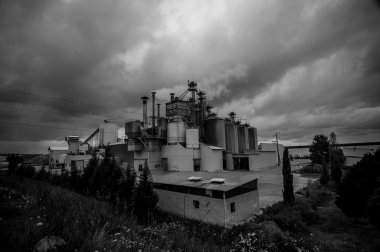  Sanayi, rafineri tesisi