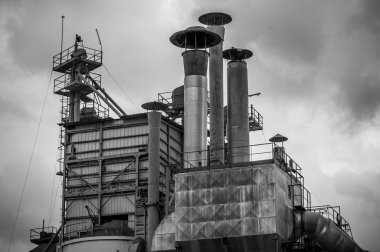  Sanayi, rafineri tesisi