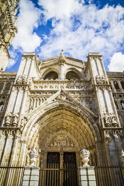 Majestätische kathedrale von toledo — Stockfoto