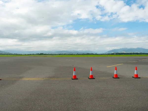 Aeroporto Lae Nadzab Lae Papua Nova Guiné Vazio Sem Aviões Fotos De Bancos De Imagens