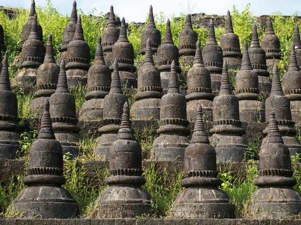 Detalhe do Templo Koe-thaung em Mrauk U, Mianmar — Fotografia de Stock