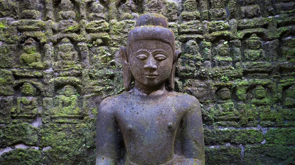 Immagine di Buddha in Mrauk U, Myanmar — Foto Stock