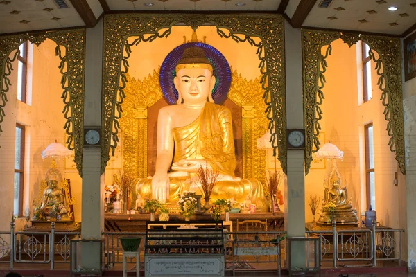 Buddha image in Labutta, Myanmar — Stock Photo, Image