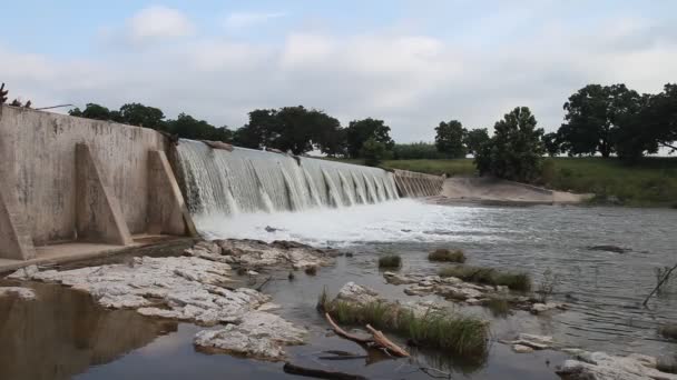 Pedernales річка в обструкцію Техас — стокове відео