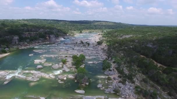 Antenn video Pedernales Falls i Johnson City Texas. — Stockvideo