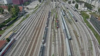Karantina koşullarında tren istasyonu