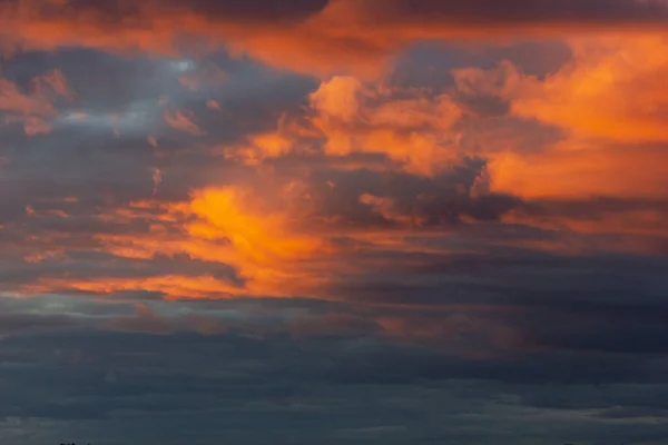 Barevná Oblačná Večerní Obloha Jižním Německu Zimní Západ Slunce Scenérie — Stock fotografie