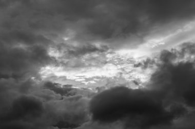 fırtına bulutları