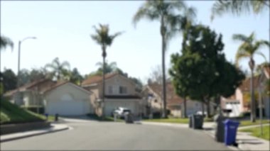 Varoş gayrimenkul, yerleşim bölgesi, San Diego ilçesi, Kaliforniya ABD. Tipik bir banliyö mahallesi. Tek kişilik müstakil evler, pahalı mülkler. Klasik evler dizisi