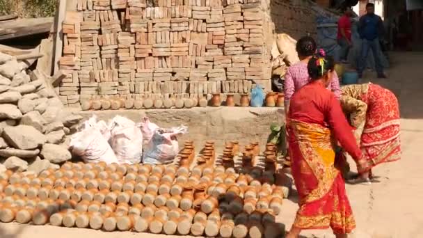 Bhaktapur Kathmandu Nepal Oktober 2018 Ambachtslieden Mensen Lokale Straat Markt — Stockvideo