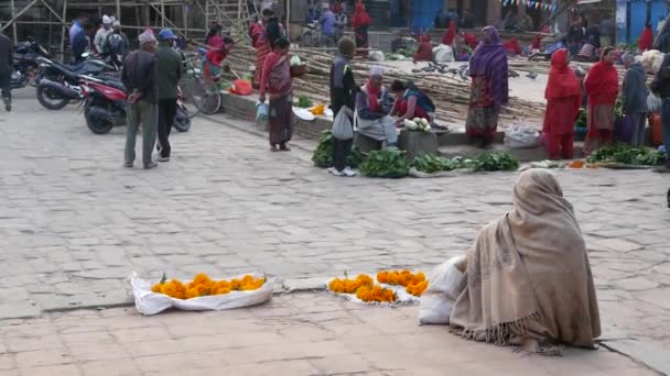 Bhaktapur Kathmandu Nepal Octubre 2018 Personas Asiáticas Que Venden Productos — Vídeo de stock