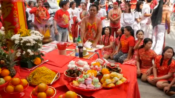 Самуи Таиланд Февраля 2018 Года Тайские Китайские Поклонники Преданные Принимают — стоковое видео